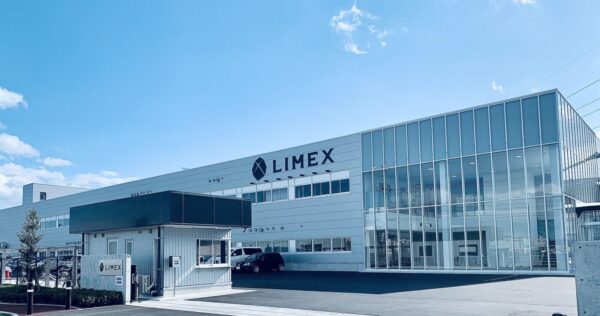環境配慮型の新素材「LIMEX」の開発・製造・販売に取り組んでいるTBM