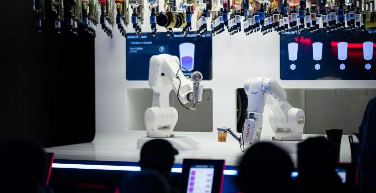 Gemini Roboticsとは？物理世界を拡張するロボティクス向けAIモデルの性能・メリット・課題を徹底解説！