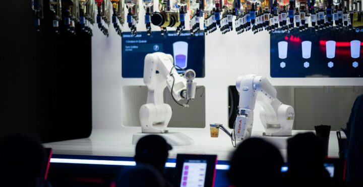 Gemini Roboticsとは?物理世界を拡張するロボティクス向けAIモデルの性能・メリット・課題を徹底解説!