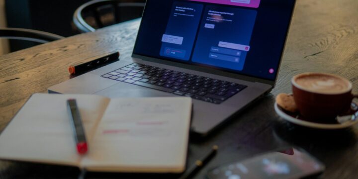 プロジェクト管理にAIは使える？活用方法・メリット・活用事例・注意点・人気サービスを徹底解説！