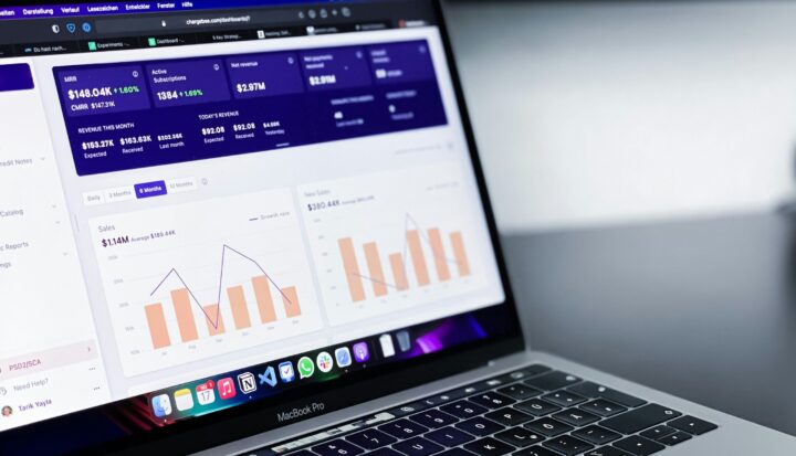 マーケティングにAIエージェントは使える?機能・主なサービス・活用事例・注意点を徹底解説!