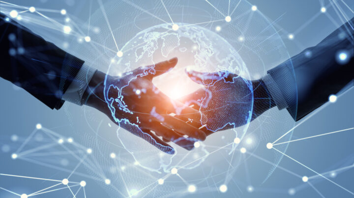 自社開発・外部サービス利用はどちらを選ぶべき？