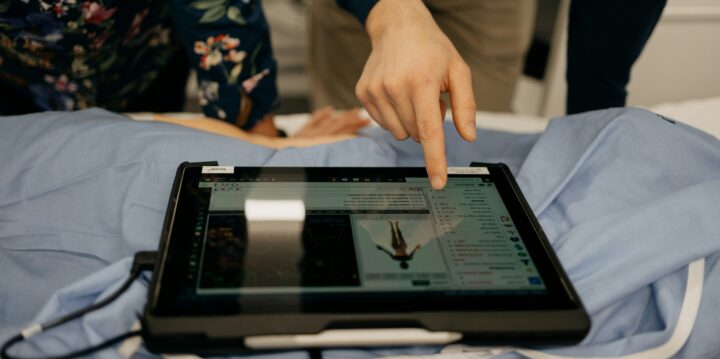 デジタルツインの導入手順は？検討段階のポイント・注意点・AI活用を加速させるステップを徹底解説！