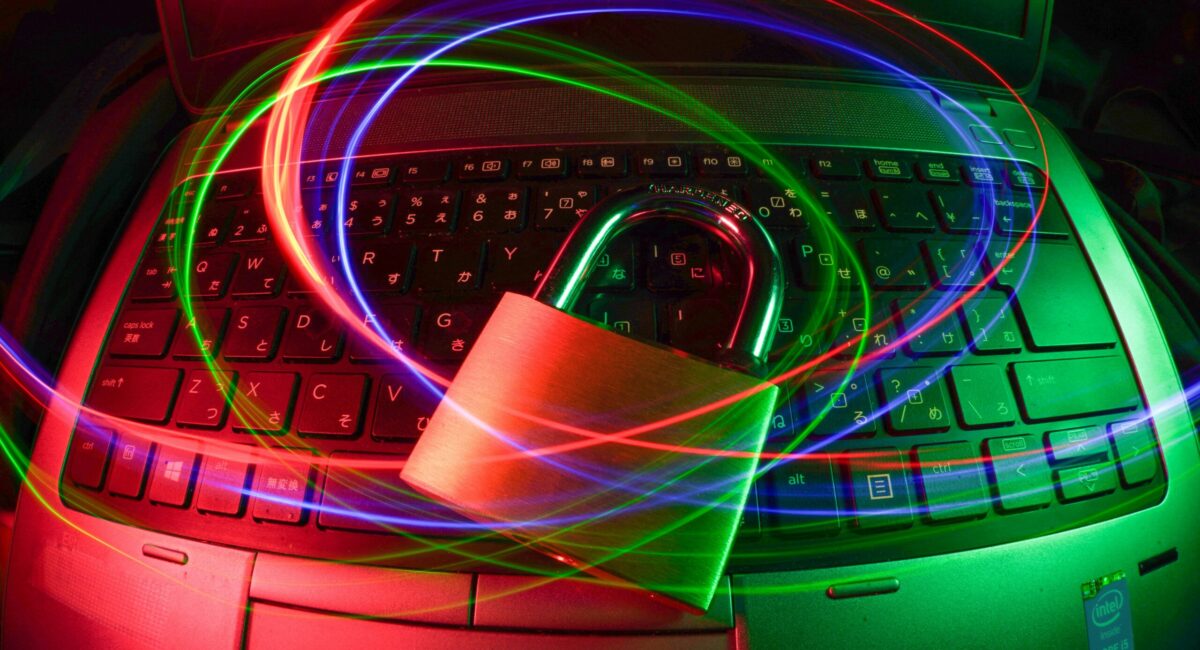 AI駆動開発特有のセキュリティリスクと基本対策を徹底解説!リスクマネジメントの方法は?