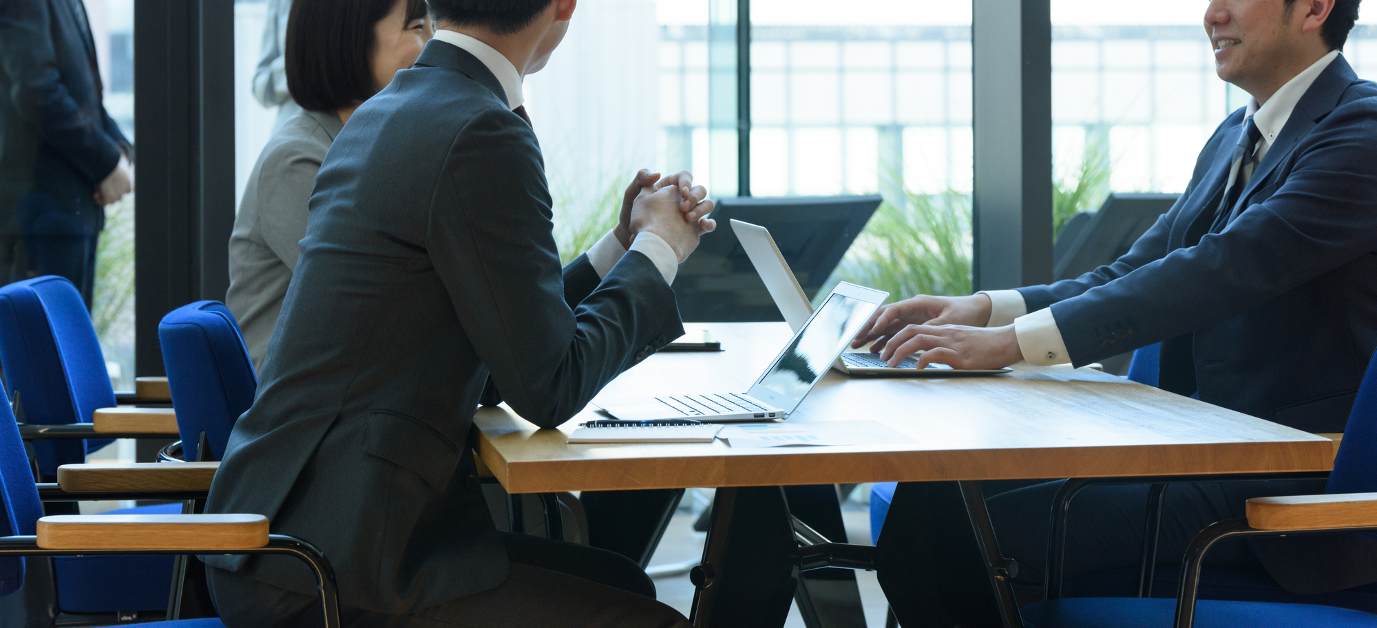 プロンプト管理システムを設計する際の注意点