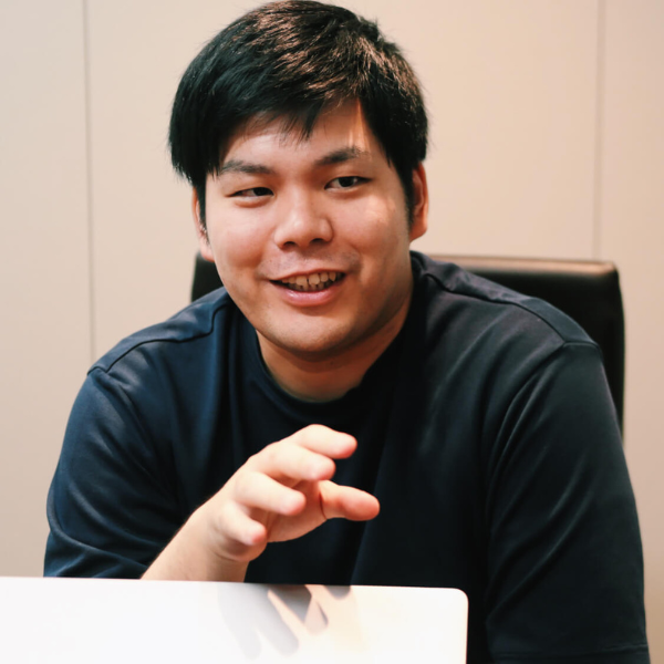 上田 英介氏